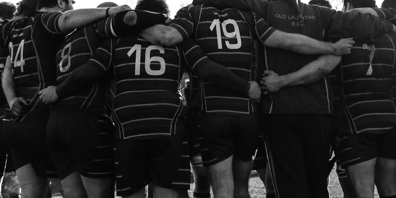 team-1928848_1920